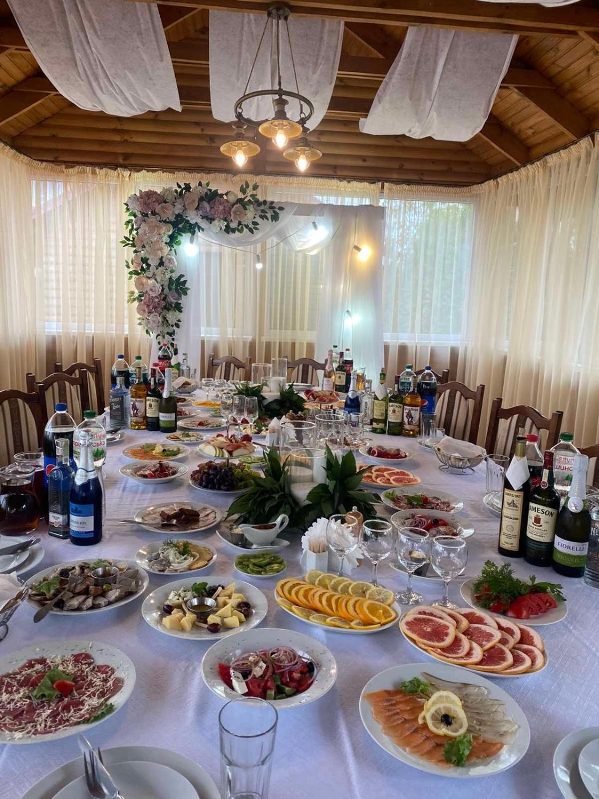 Райский Дворик Pogreby  Zewnętrze zdjęcie