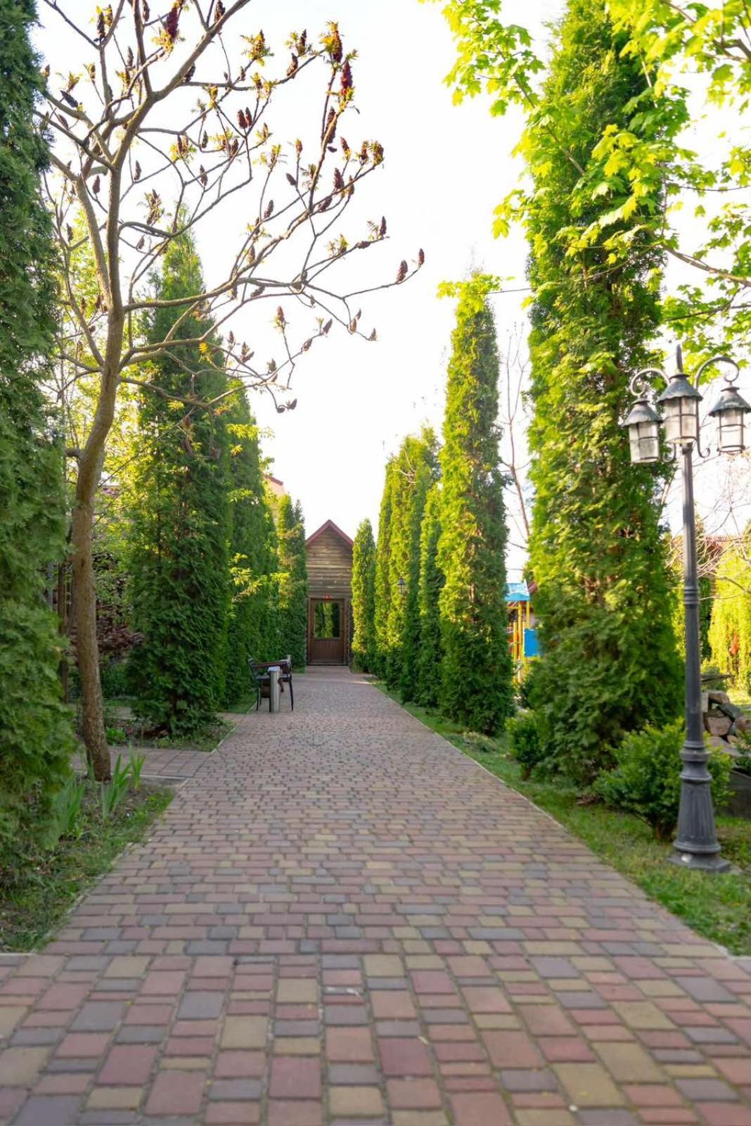 Райский Дворик Pogreby  Zewnętrze zdjęcie